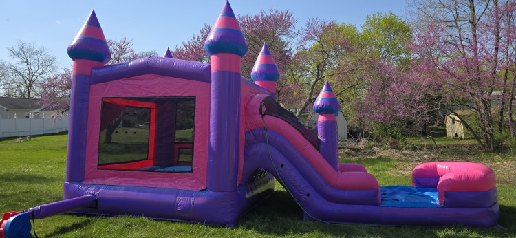 bounce house/slide combo